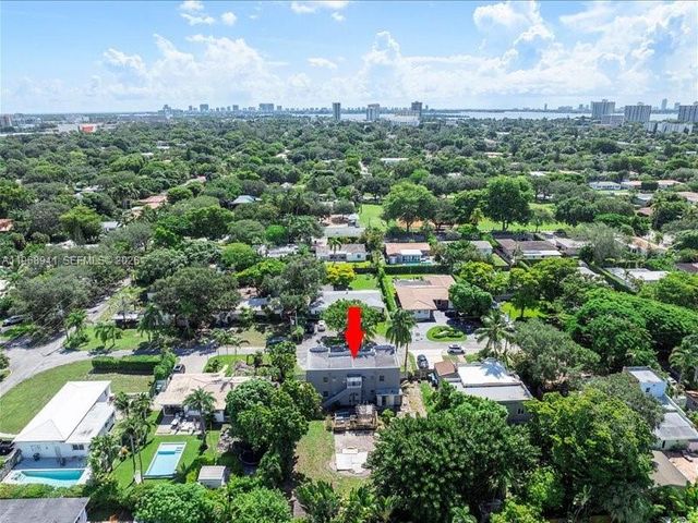 11402 NE 8th Ct, Biscayne Park, FL 33161