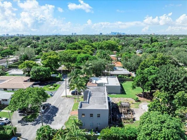 11402 NE 8th Ct, Biscayne Park, FL 33161