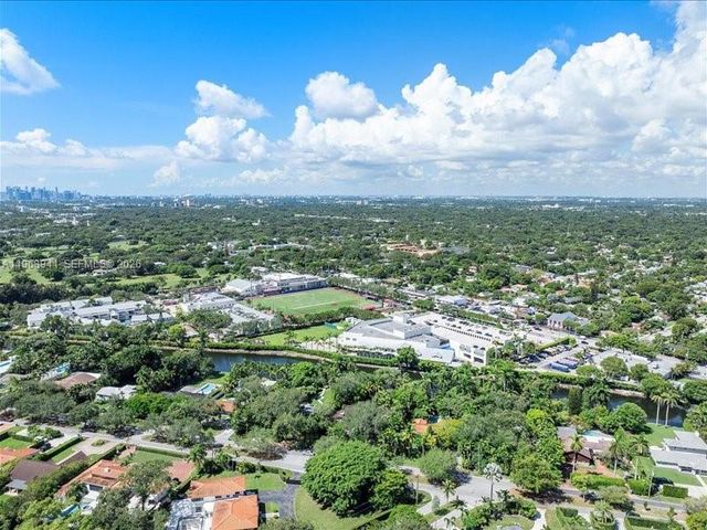 11402 NE 8th Ct, Biscayne Park, FL 33161