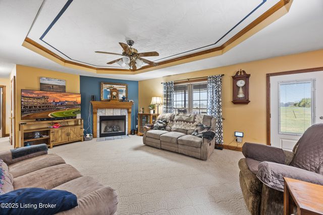 1173 Johnson Ln, Taylorsville, KY 40071