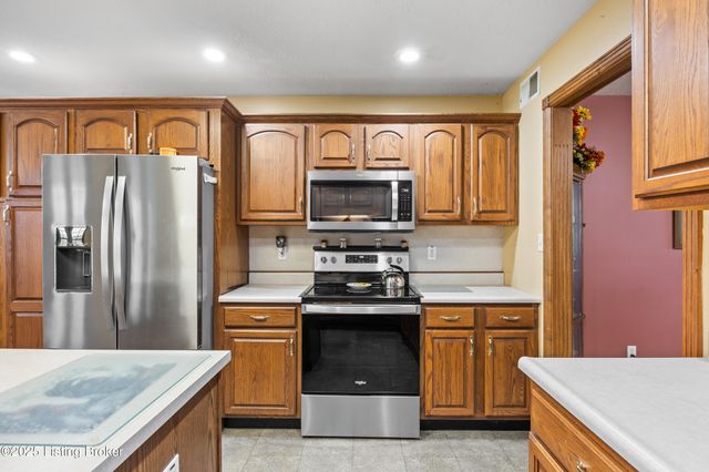 1173 Johnson Ln, Taylorsville, KY 40071