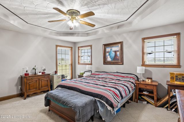 1173 Johnson Ln, Taylorsville, KY 40071