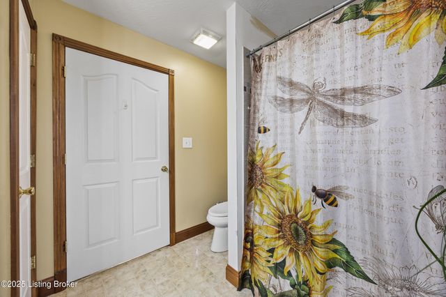 1173 Johnson Ln, Taylorsville, KY 40071