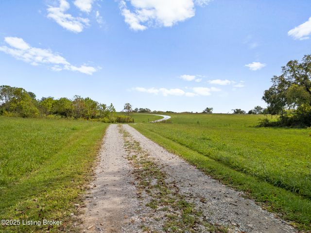 1173 Johnson Ln, Taylorsville, KY 40071