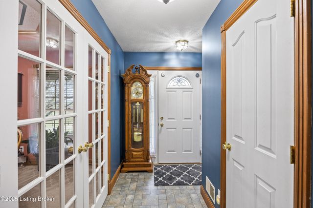 1173 Johnson Ln, Taylorsville, KY 40071