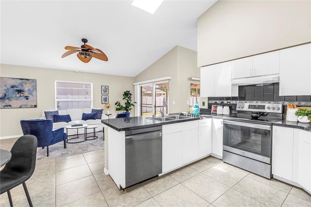 5810 BITTER ORANGE AVENUE, Tampa, FL 33625