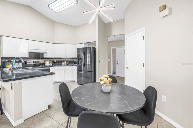 5810 BITTER ORANGE AVENUE, Tampa, FL 33625