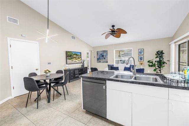 5810 BITTER ORANGE AVENUE, Tampa, FL 33625