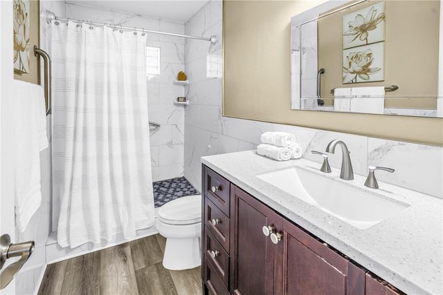 5810 BITTER ORANGE AVENUE, Tampa, FL 33625