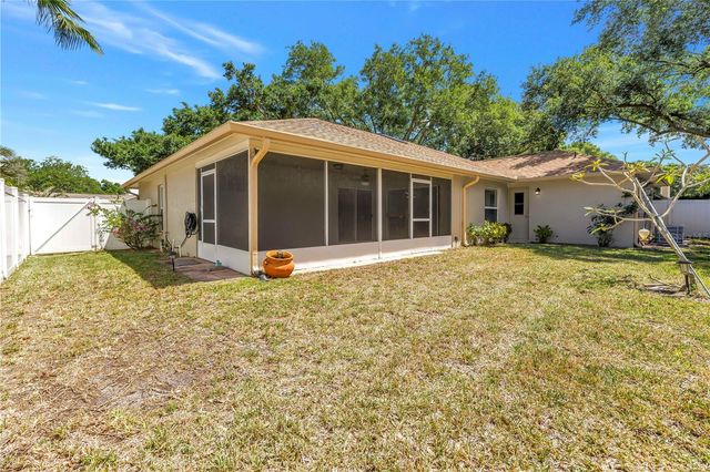 5810 BITTER ORANGE AVENUE, Tampa, FL 33625