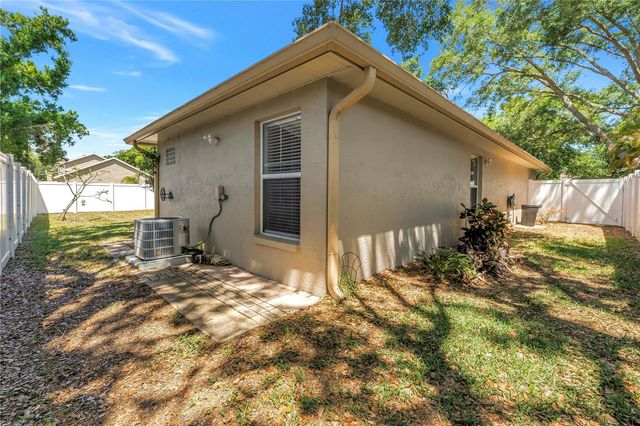 5810 BITTER ORANGE AVENUE, Tampa, FL 33625