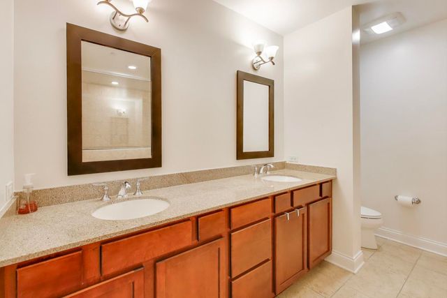 1506 W NORTHWEST Highway, Arlington Heights, IL 60004