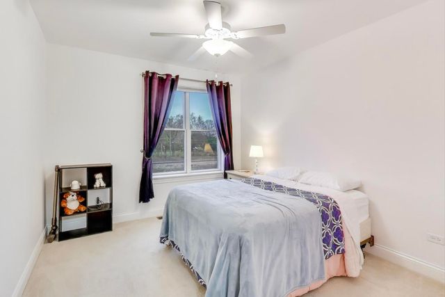 1506 W NORTHWEST Highway, Arlington Heights, IL 60004