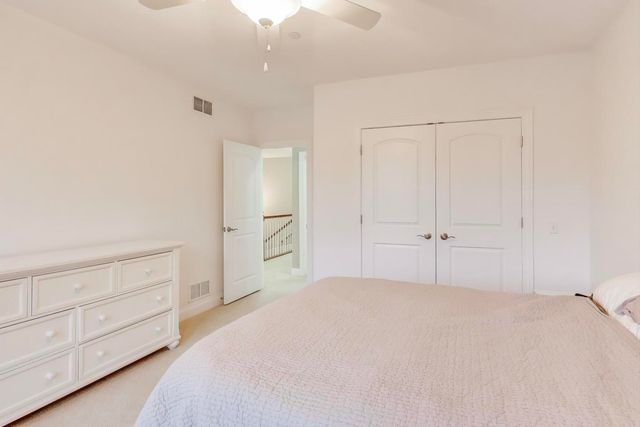 1506 W NORTHWEST Highway, Arlington Heights, IL 60004