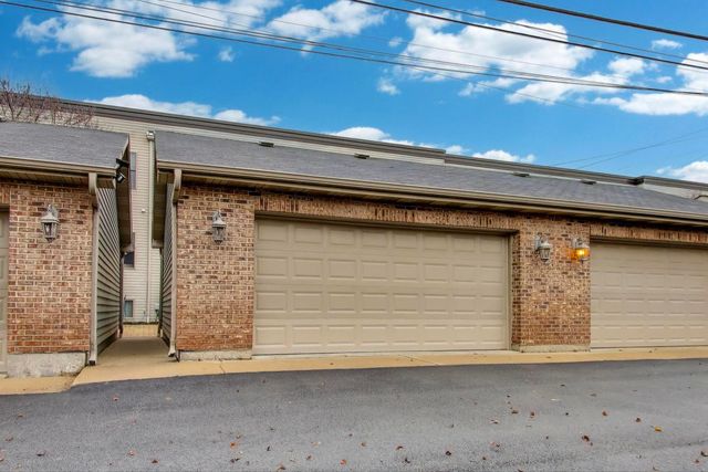 1506 W NORTHWEST Highway, Arlington Heights, IL 60004