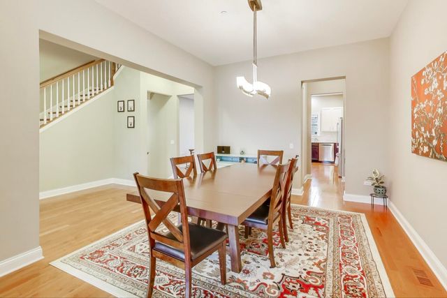 1506 W NORTHWEST Highway, Arlington Heights, IL 60004