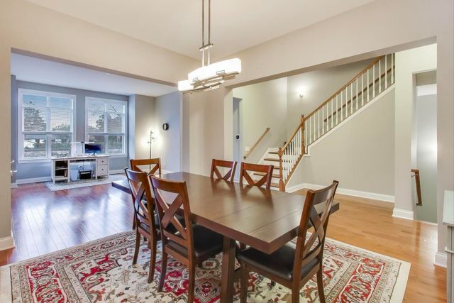 1506 W NORTHWEST Highway, Arlington Heights, IL 60004