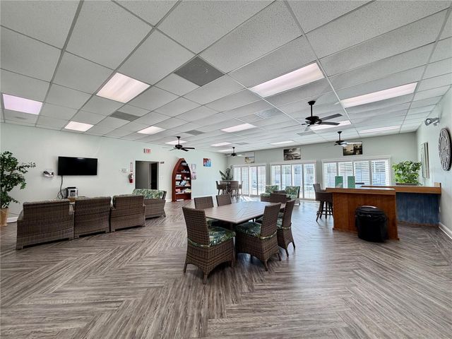 10800 US HIGHWAY 19 N 236, Pinellas Park, FL 33782