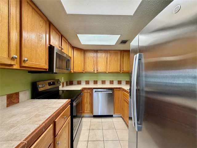 10800 US HIGHWAY 19 N 236, Pinellas Park, FL 33782