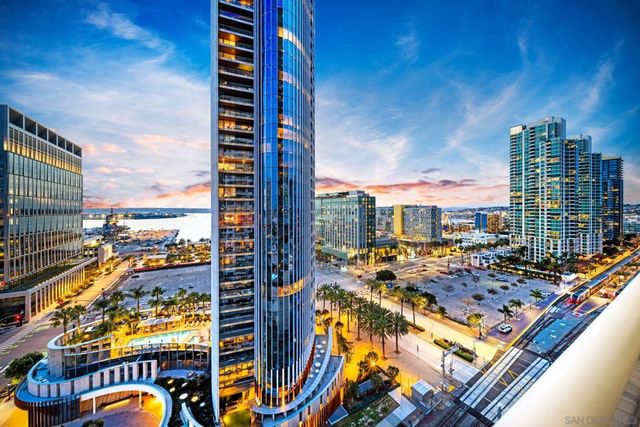 700 W E St 1502, San Diego, CA 92101