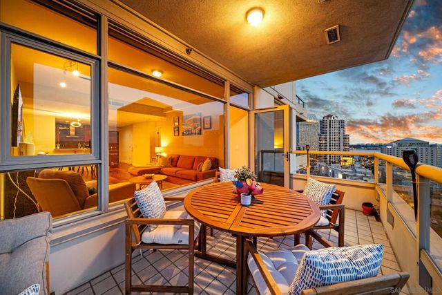 700 W E St 1502, San Diego, CA 92101