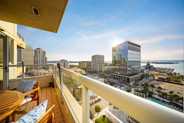 700 W E St 1502, San Diego, CA 92101