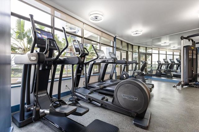 700 W E St 1502, San Diego, CA 92101