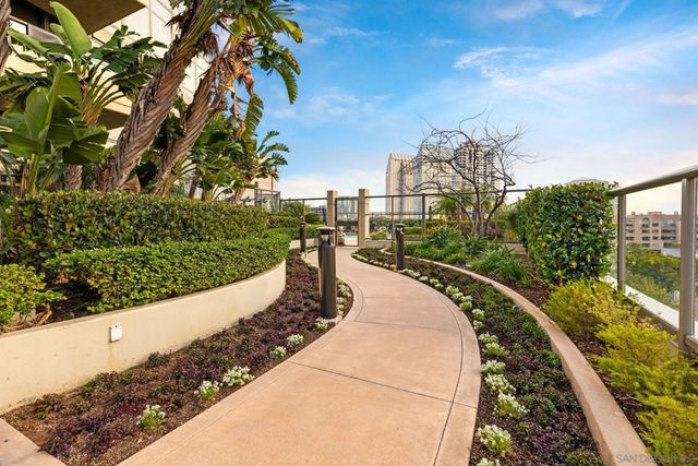 700 W E St 1502, San Diego, CA 92101