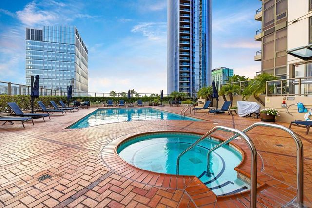 700 W E St 1502, San Diego, CA 92101