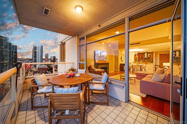 700 W E St 1502, San Diego, CA 92101