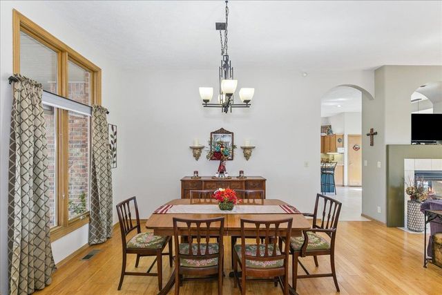 4922 N Harborside Dr, Wichita, KS 67204