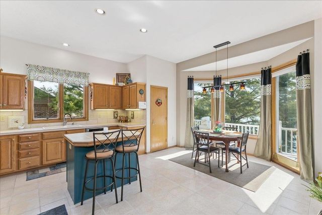 4922 N Harborside Dr, Wichita, KS 67204