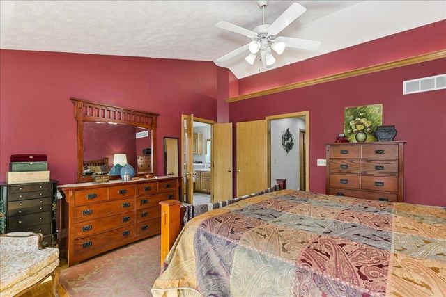 4922 N Harborside Dr, Wichita, KS 67204