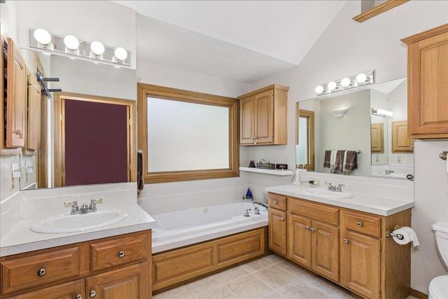 4922 N Harborside Dr, Wichita, KS 67204