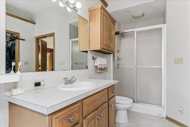 4922 N Harborside Dr, Wichita, KS 67204