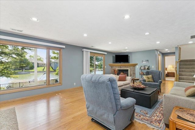 4922 N Harborside Dr, Wichita, KS 67204