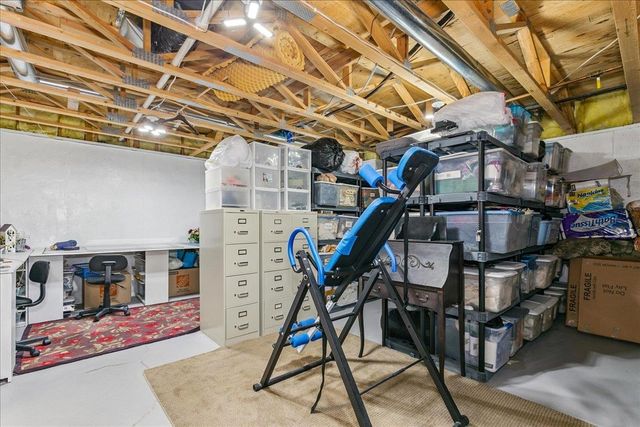 4922 N Harborside Dr, Wichita, KS 67204