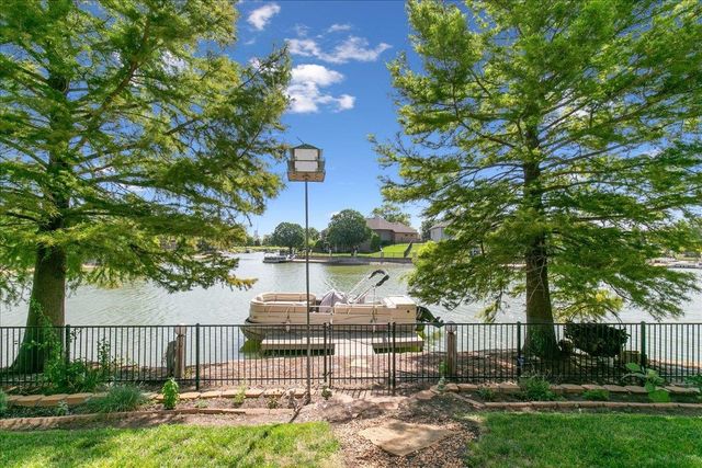 4922 N Harborside Dr, Wichita, KS 67204