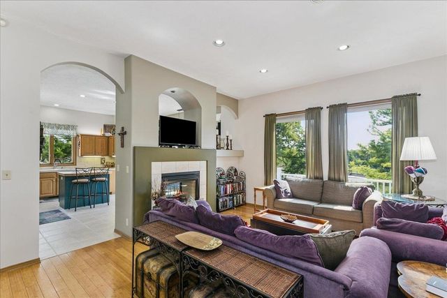 4922 N Harborside Dr, Wichita, KS 67204