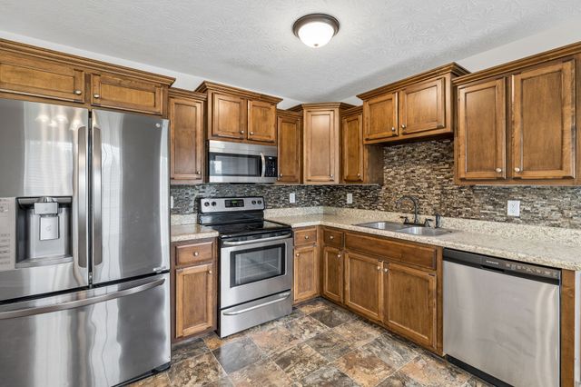 334 Tom Ferrell Rd, Portland, TN 37148