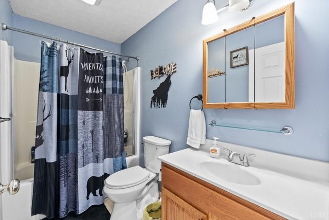 2305 Smith Mountain Lake Parkway, Huddleston, VA 24104