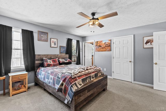2305 Smith Mountain Lake Parkway, Huddleston, VA 24104