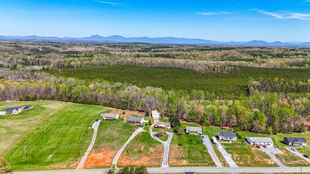 2305 Smith Mountain Lake Parkway, Huddleston, VA 24104