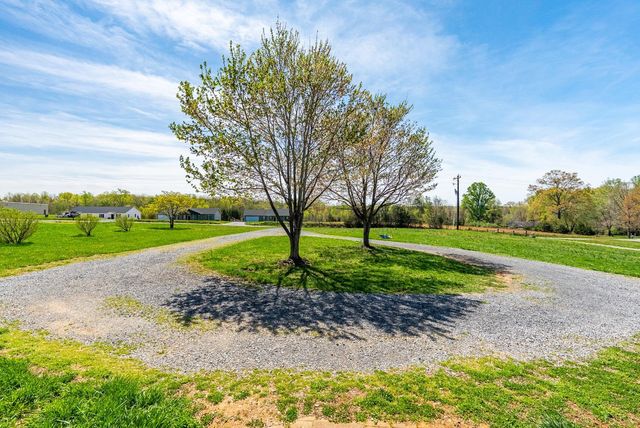 2305 Smith Mountain Lake Parkway, Huddleston, VA 24104