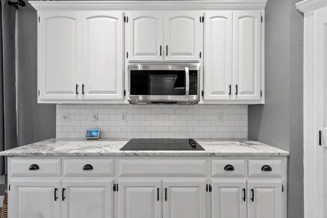 1228 GAIL DRIVE, Green Bay, WI 54311