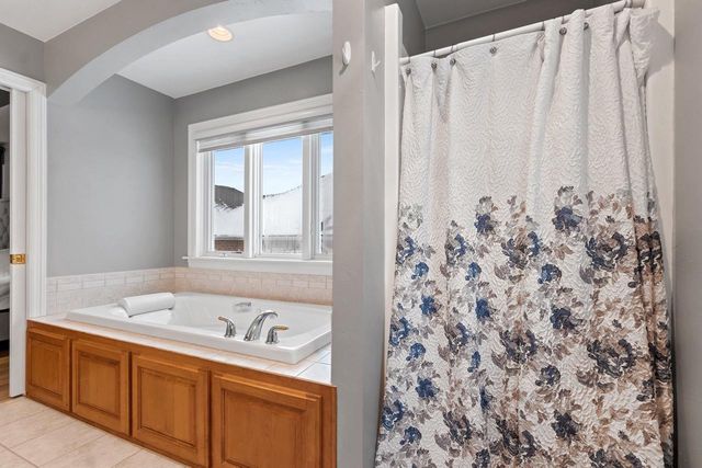 1228 GAIL DRIVE, Green Bay, WI 54311