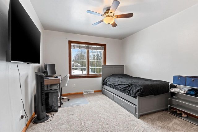 1228 GAIL DRIVE, Green Bay, WI 54311