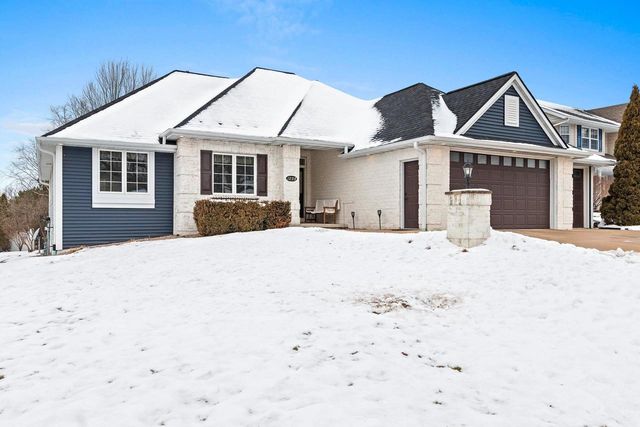 1228 GAIL DRIVE, Green Bay, WI 54311