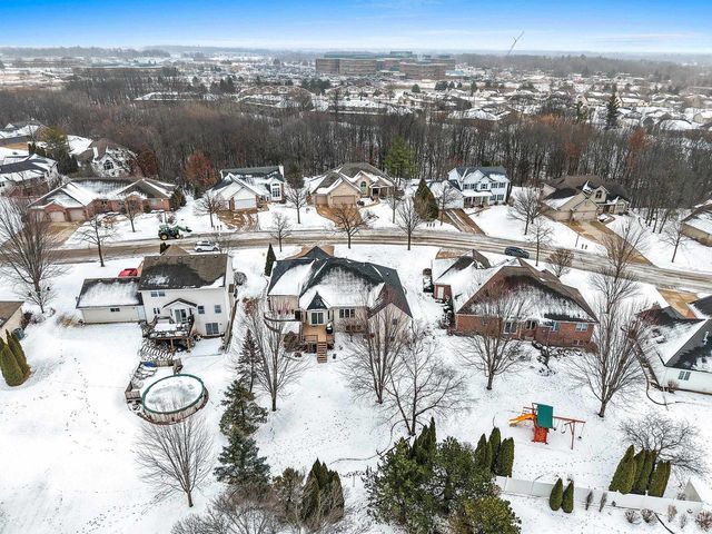 1228 GAIL DRIVE, Green Bay, WI 54311