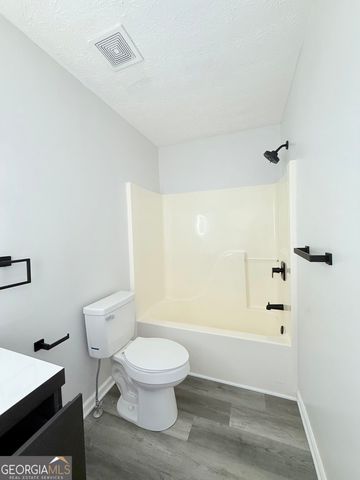 928 Shannon Road, Loganville, GA 30052